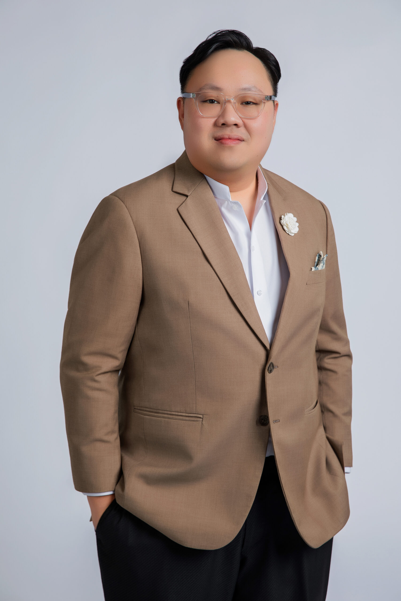 Mr Reuben Ang